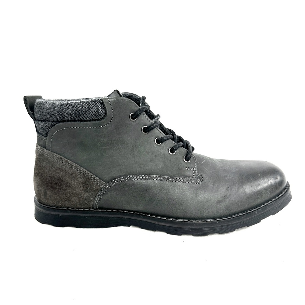 Crevo Carnabee Men Size 10 Gray Leather Chukka Lace Up Ankle Boot Slip Resistant